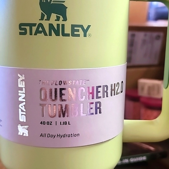 NWT Stanley 40 Oz. Quencher H2.0 Tumbler - Picture 2 of 5